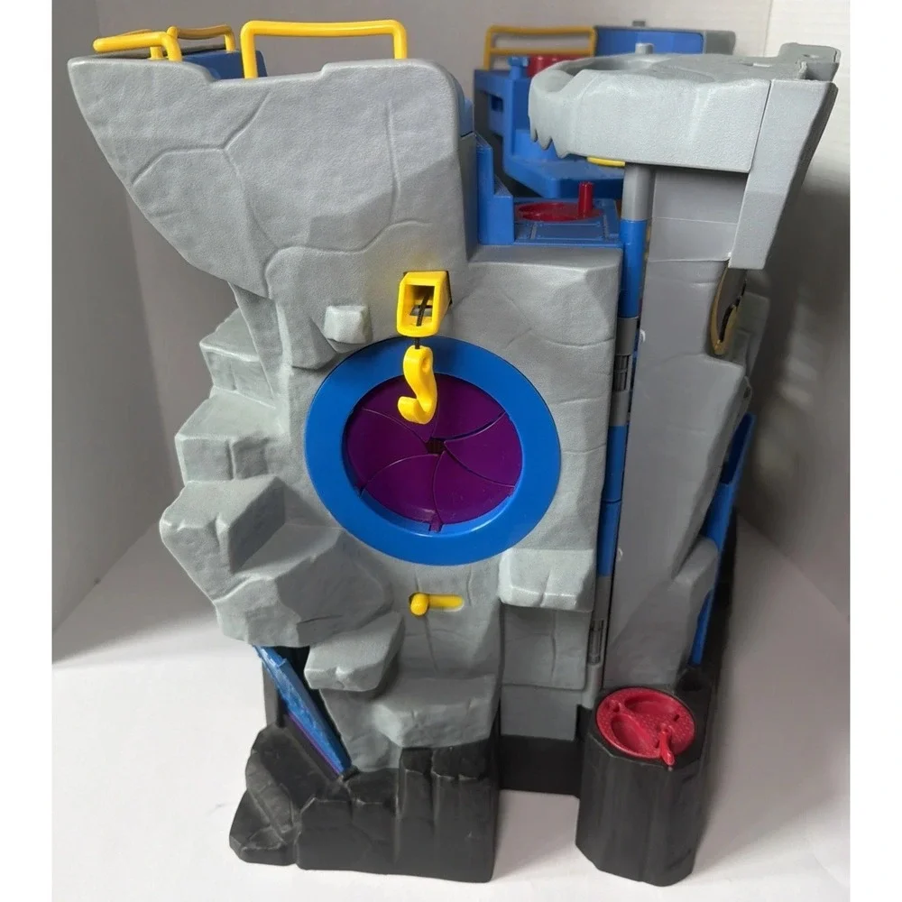 Fisher-Price imaginext batcave